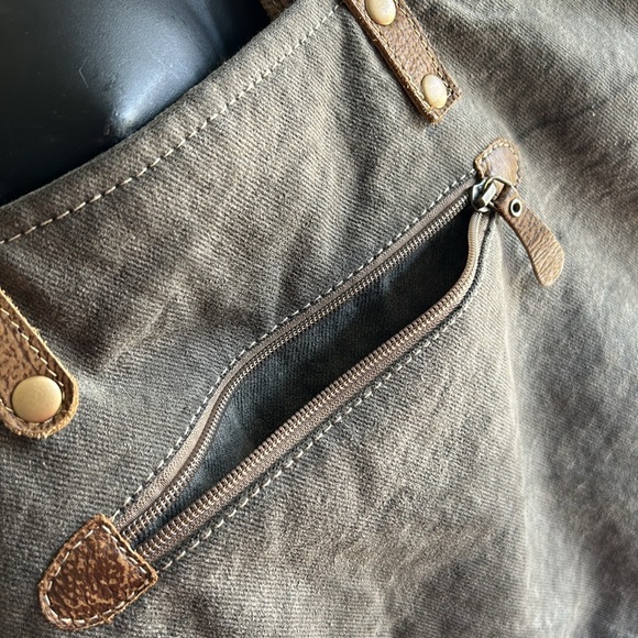 MYRA BAG LEATHER WEEKENDER FASHION LEATHER LARGE HANDBAG - Picture 5 of 14